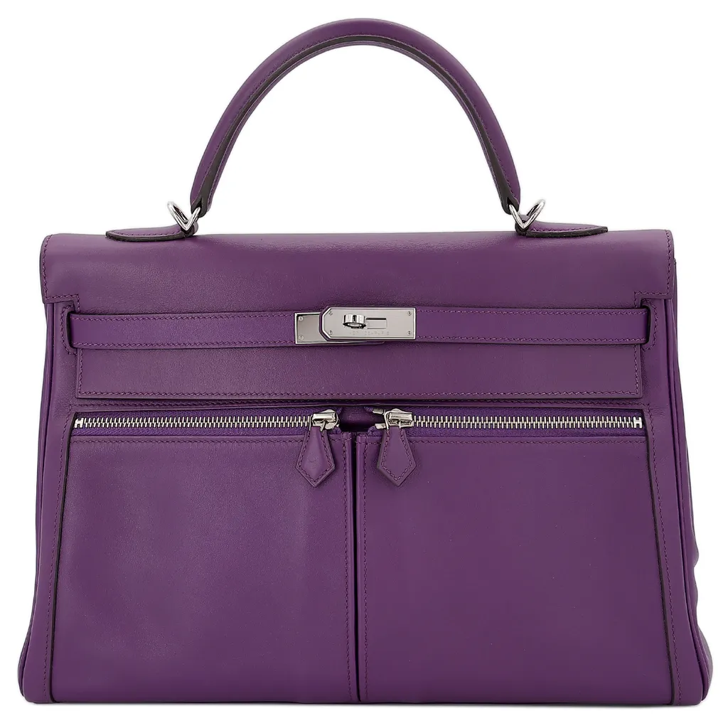 Kelly Lakis 35 Ultraviolet