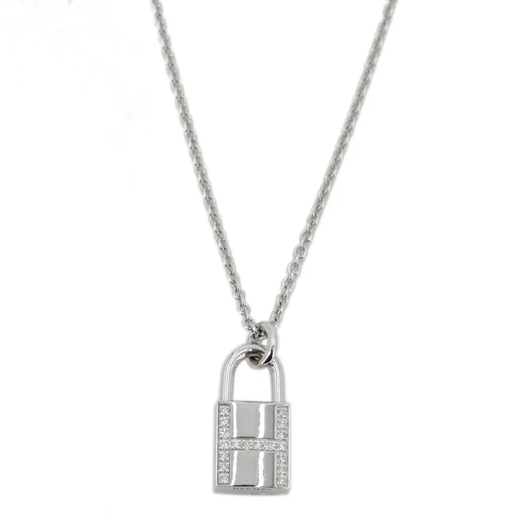 Amulettes Cadenas Pendant