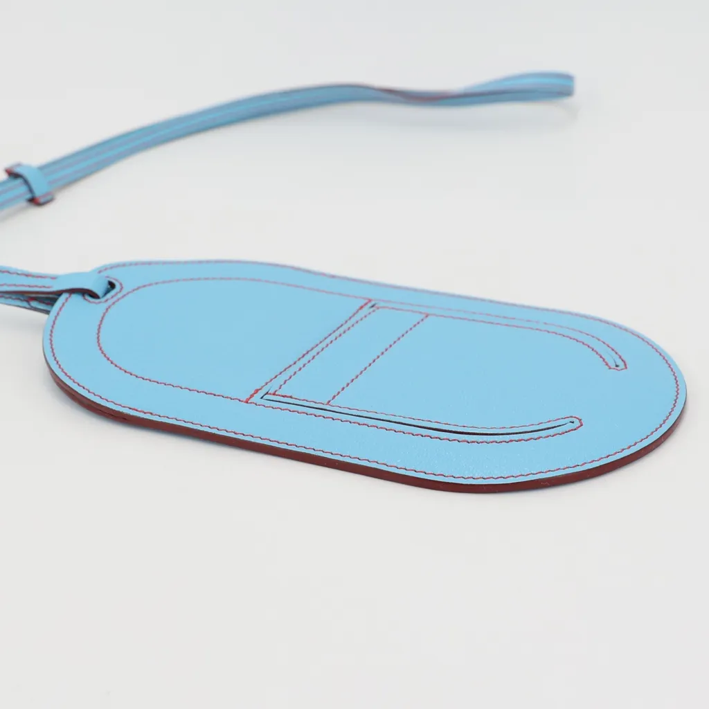 2018年ホリデーギフト HERMES エルメス ノベルティ トランプ 赤