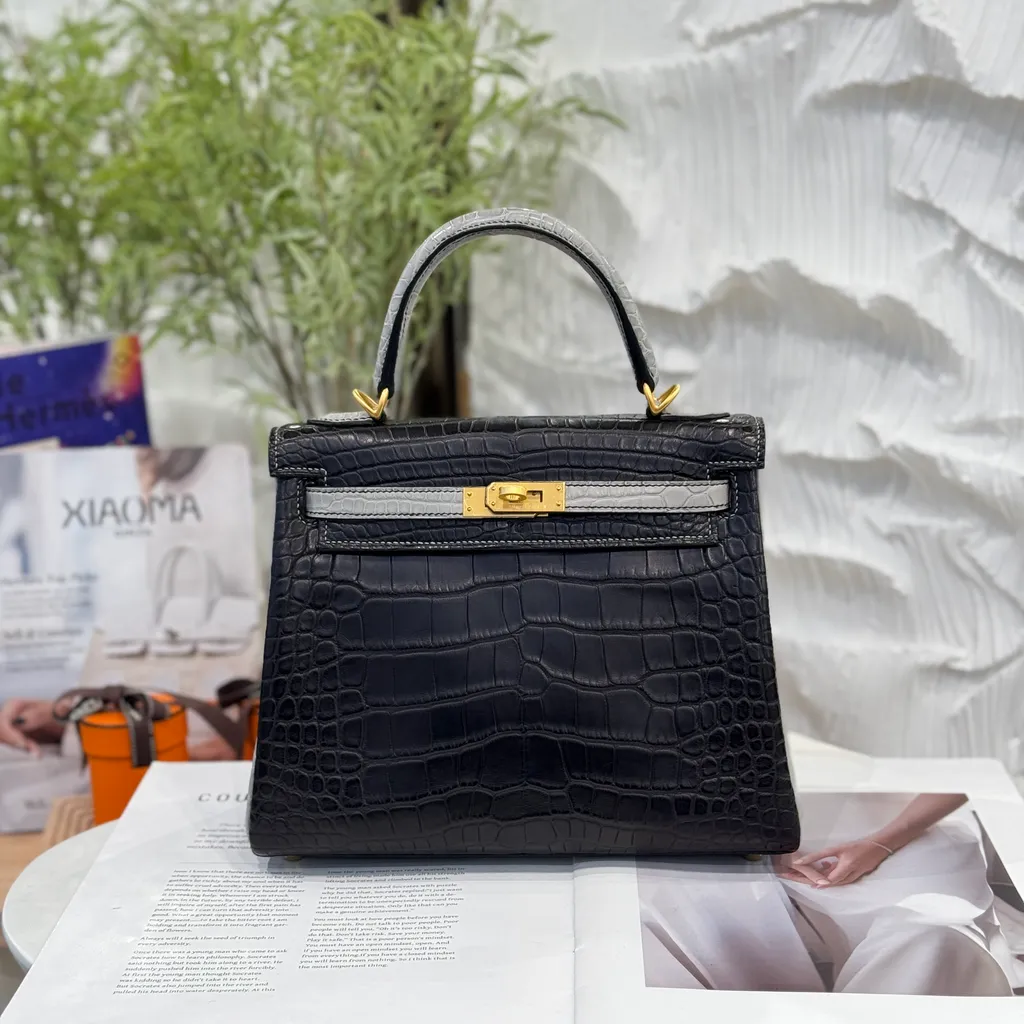 https://img.ginzaxiaoma.com/images/20250325/10133897-model1_886.jpg