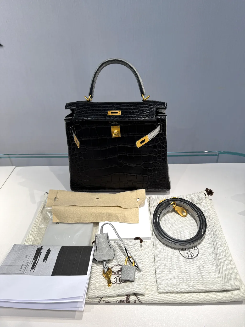 https://img.ginzaxiaoma.com/images/20250325/10133897-model3_624.jpg