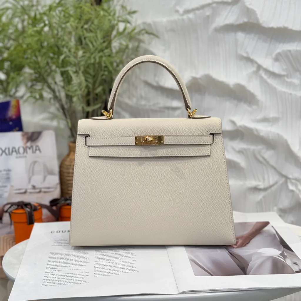 https://img.ginzaxiaoma.com/images/20250325/10133910-model1_861.jpg
