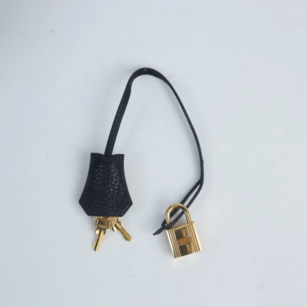 https://img.ginzaxiaoma.com/images/20250501/25812_013_26.jpg