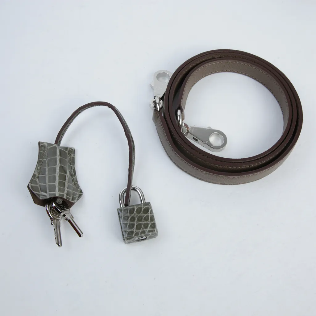 https://img.ginzaxiaoma.com/images/20250612/1000670_015_306.JPG