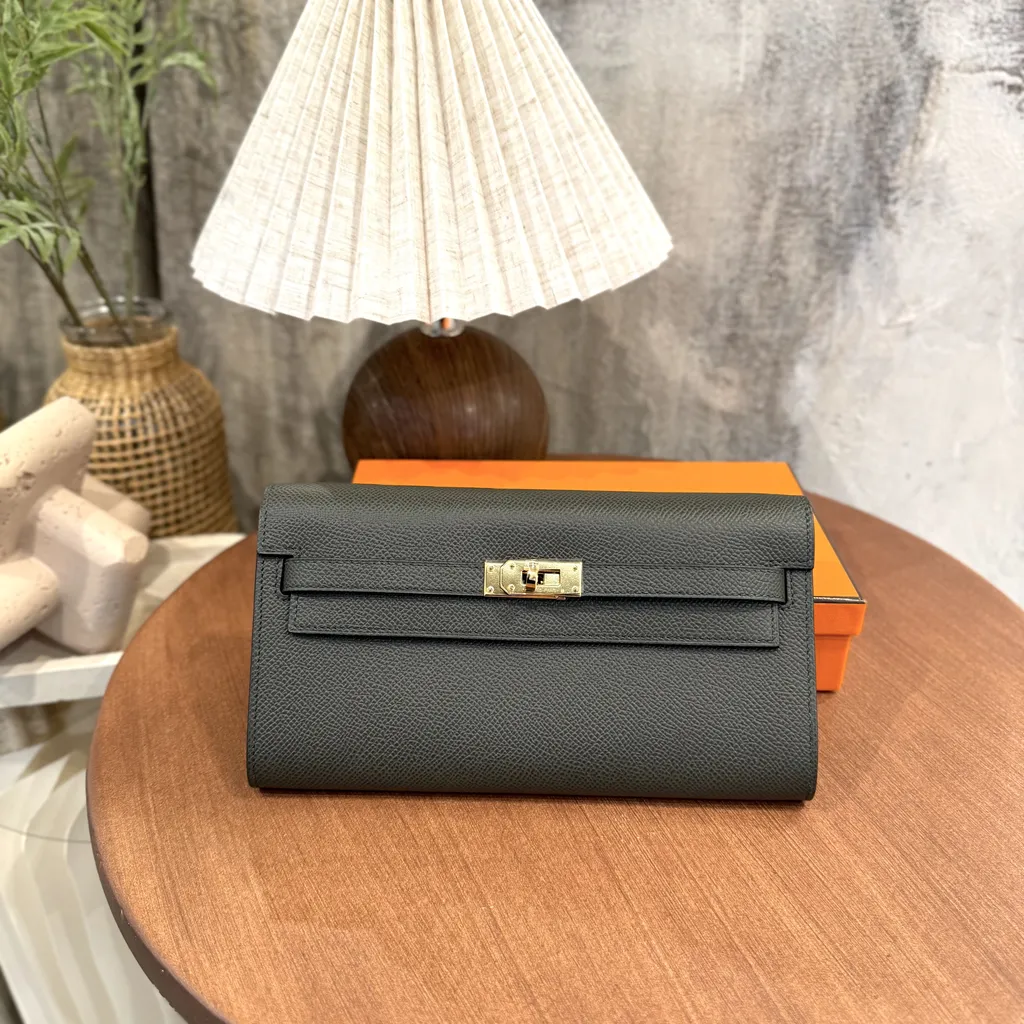 https://img.ginzaxiaoma.com/images/20250627/1001077-上身图_921.jpg