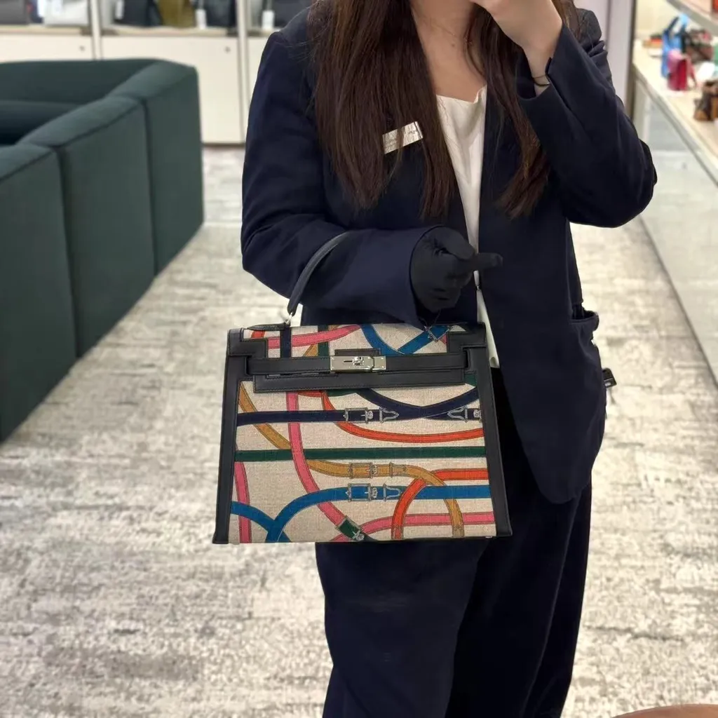 https://img.ginzaxiaoma.com/images/20250708/1001301_上身图1_760.jpg