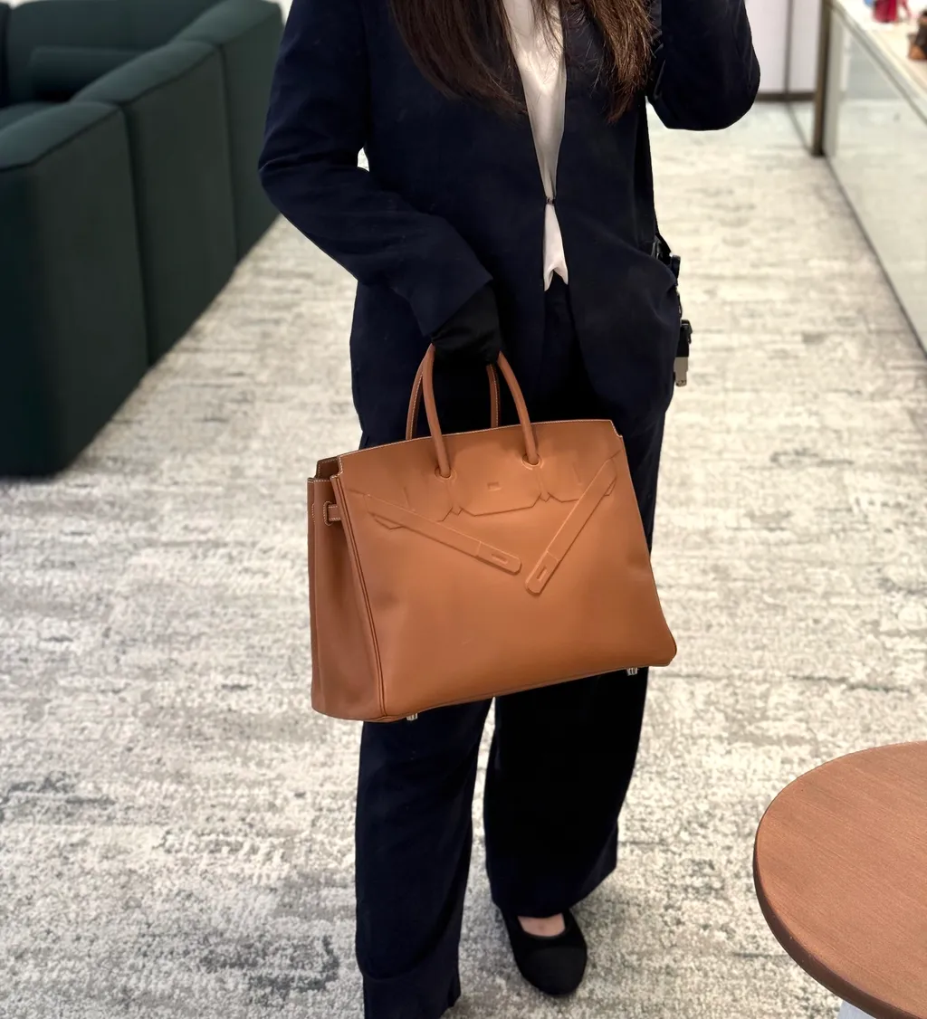 https://img.ginzaxiaoma.com/images/20250708/1001327_上身图1_706.jpg