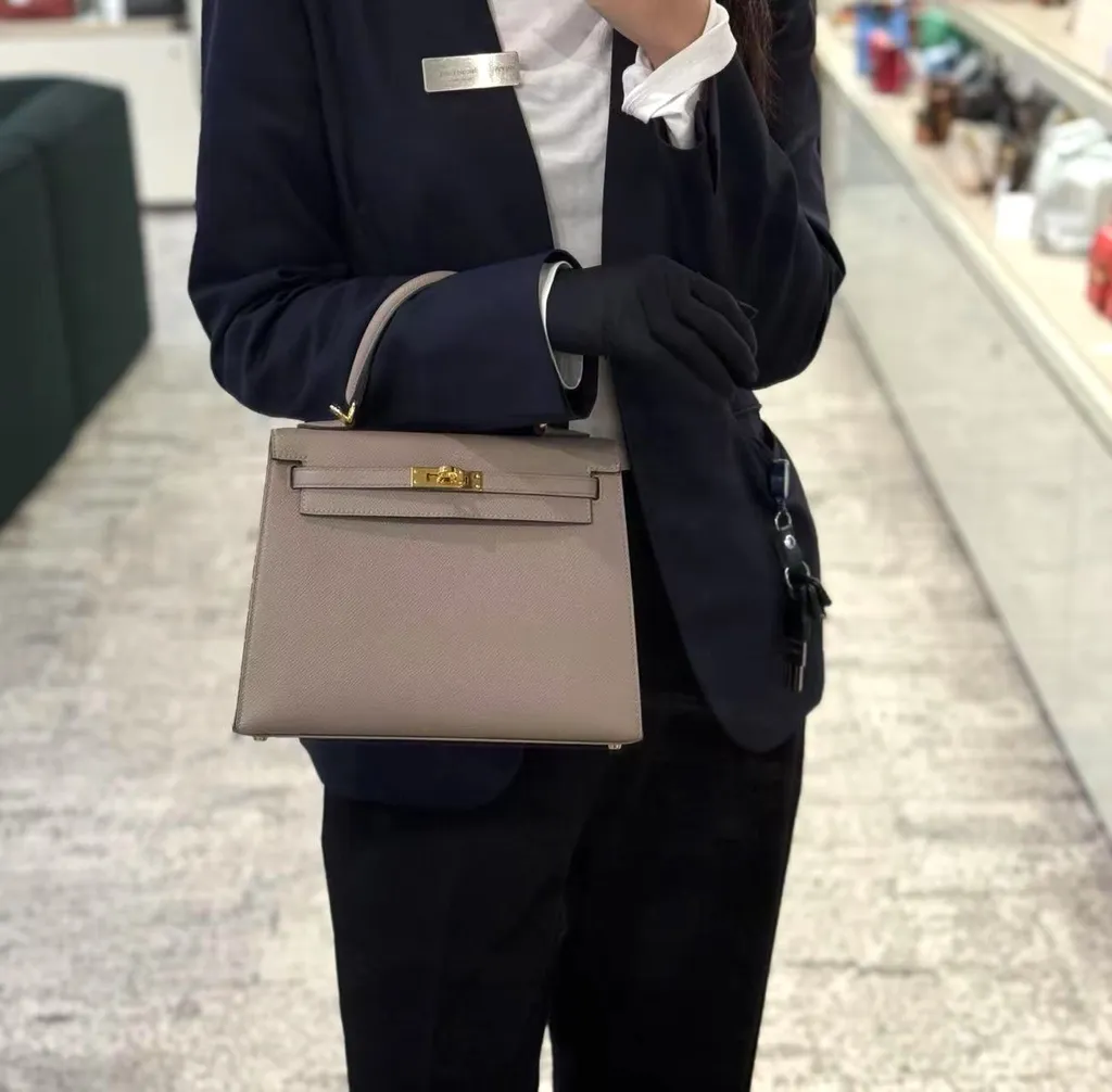 https://img.ginzaxiaoma.com/images/20250709/1001350_上身圖1_819.jpg
