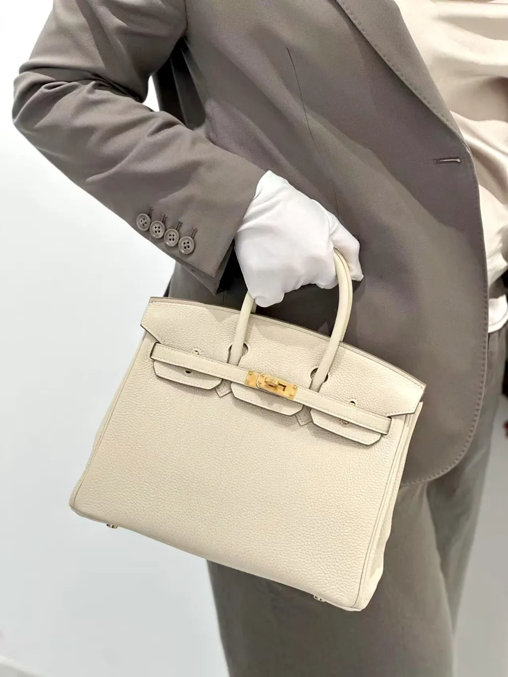 https://img.ginzaxiaoma.com/images/20250710/30032224_上身图3_993.jpg