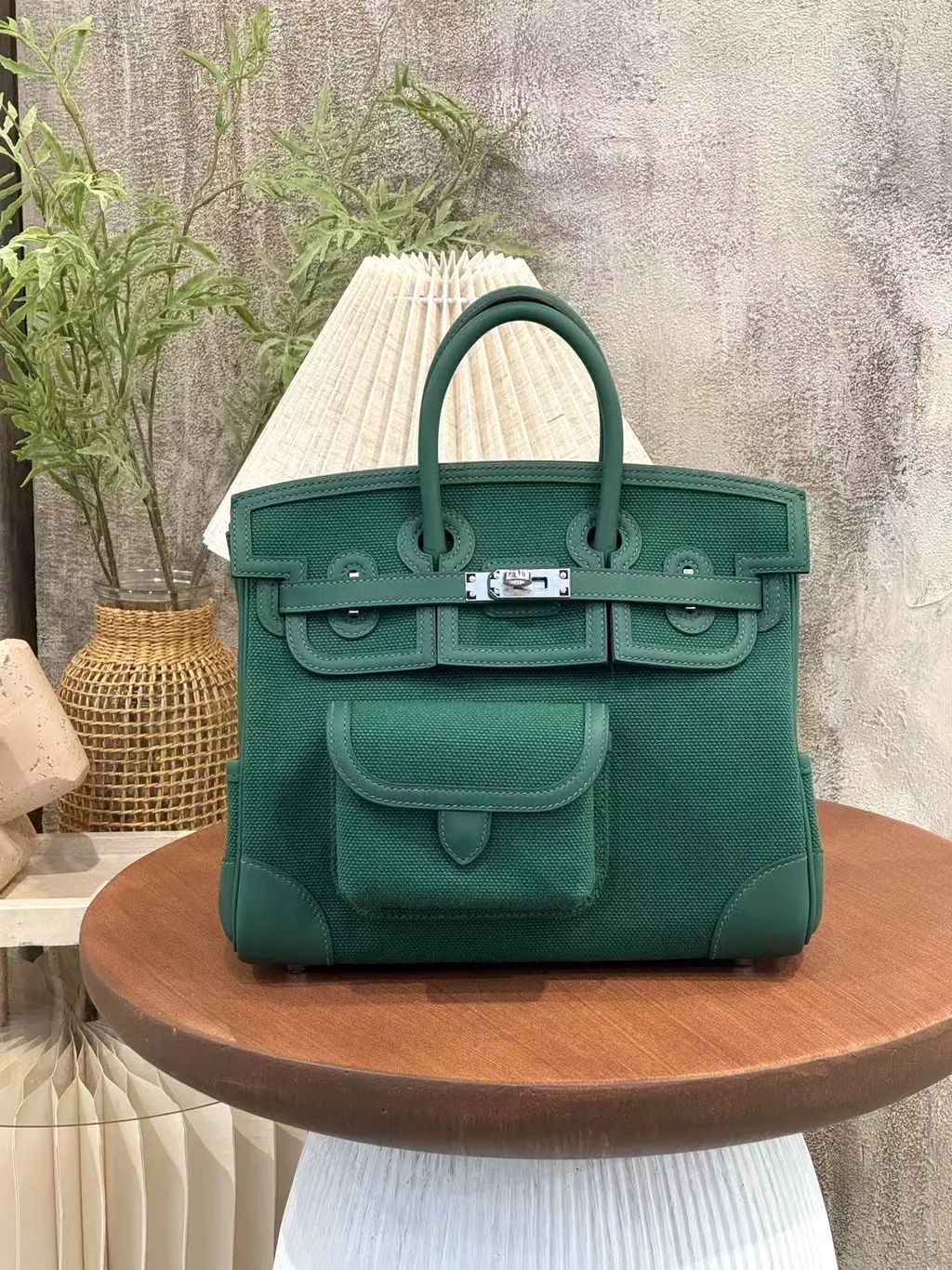 https://img.ginzaxiaoma.com/images/20250716/1001544_上身图2_557.jpg