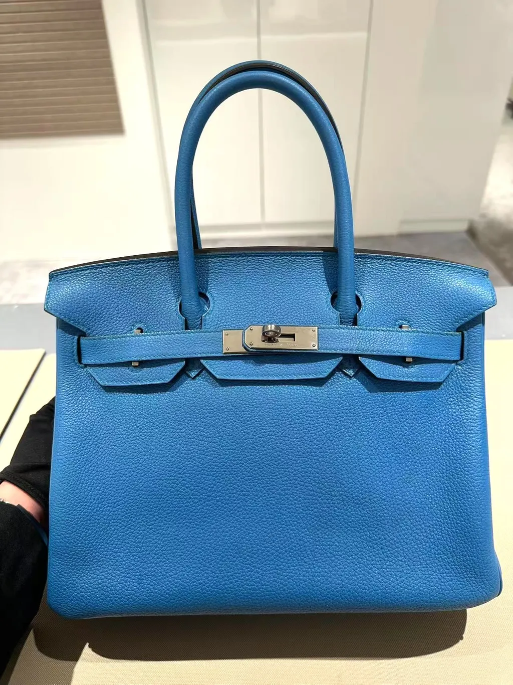 https://img.ginzaxiaoma.com/images/20250716/30032514_上身图1_530.jpg