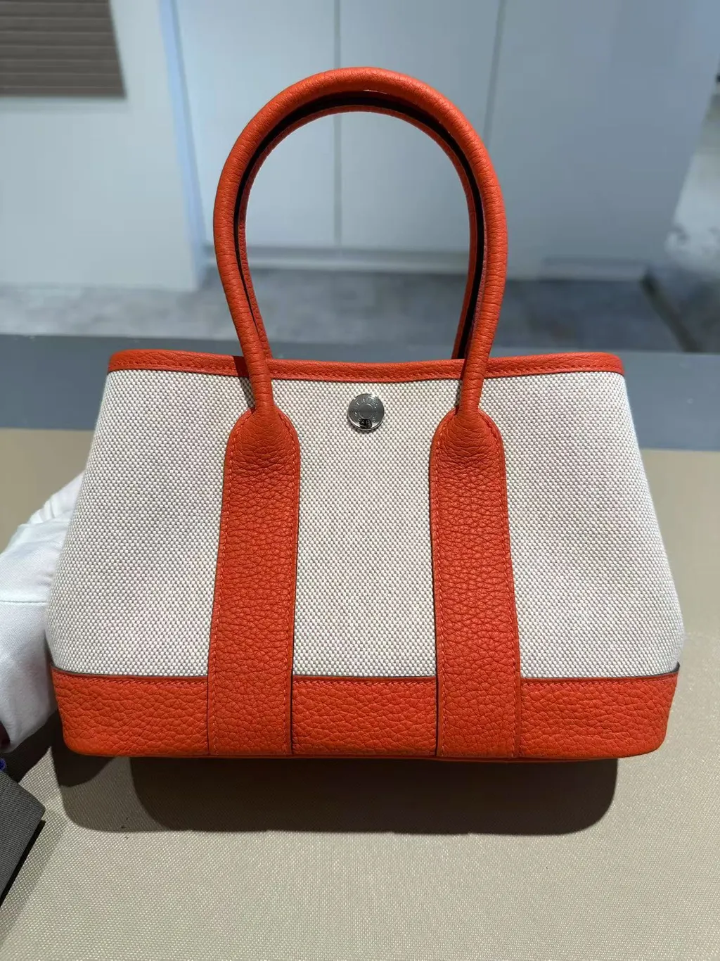 https://img.ginzaxiaoma.com/images/20250718/30032576_上身图2_704.jpg