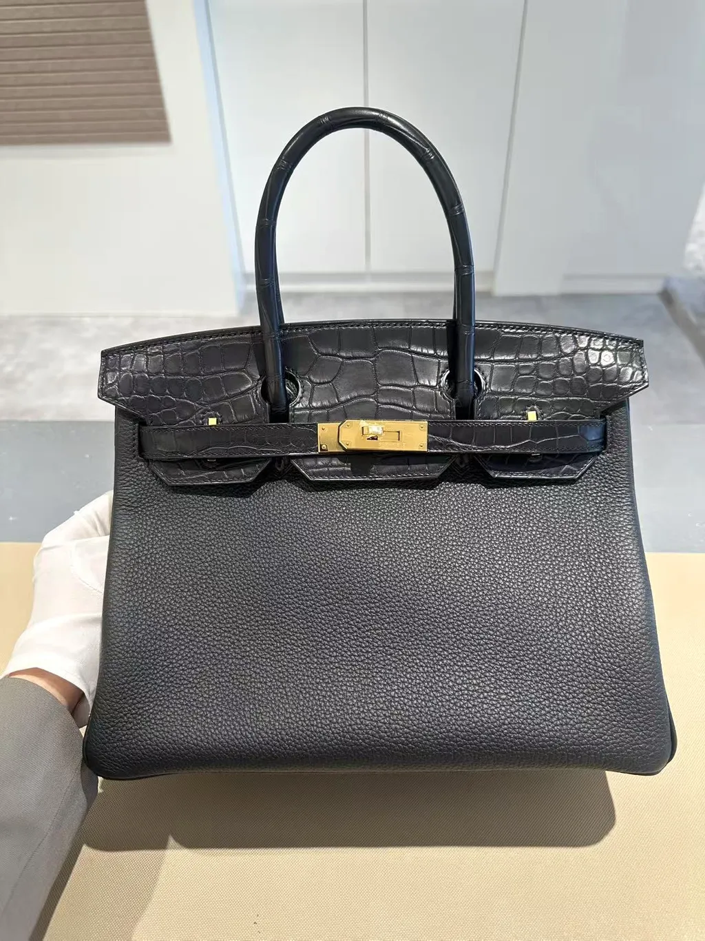 https://img.ginzaxiaoma.com/images/20250723/30032743_上身图4_796.jpg