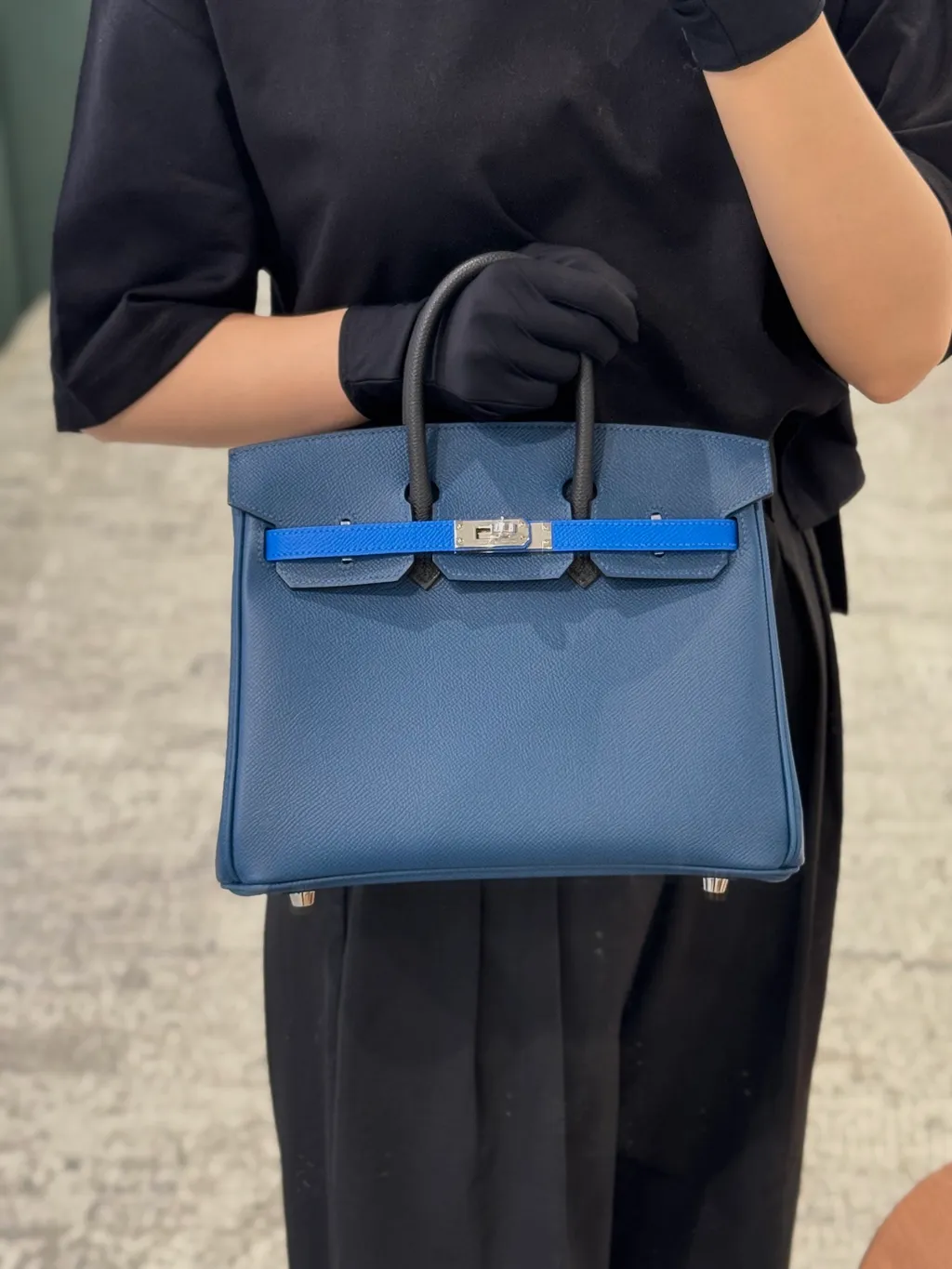 https://img.ginzaxiaoma.com/images/20250725/1001702_上身图1_226.jpg