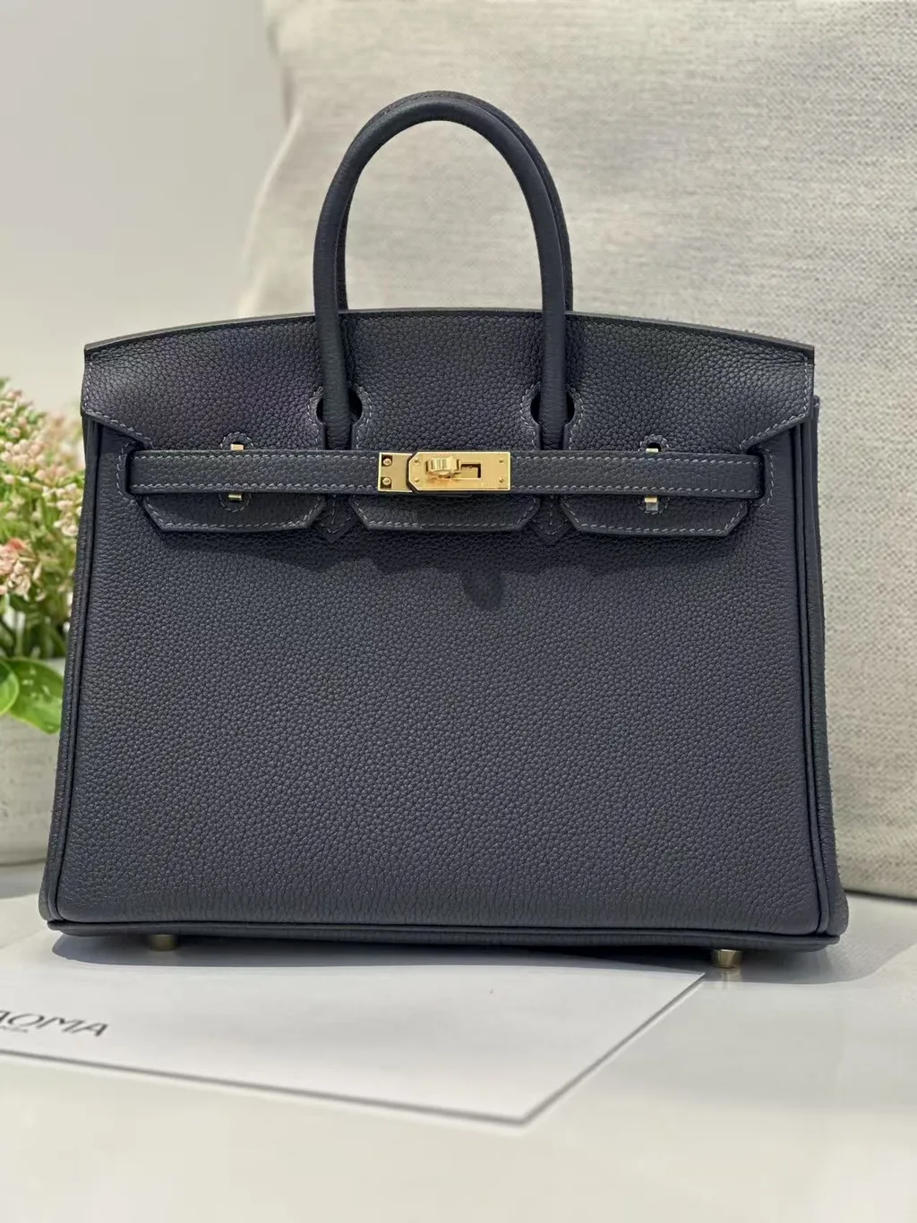 https://img.ginzaxiaoma.com/images/20250730/30033047_上身图3_687.jpg