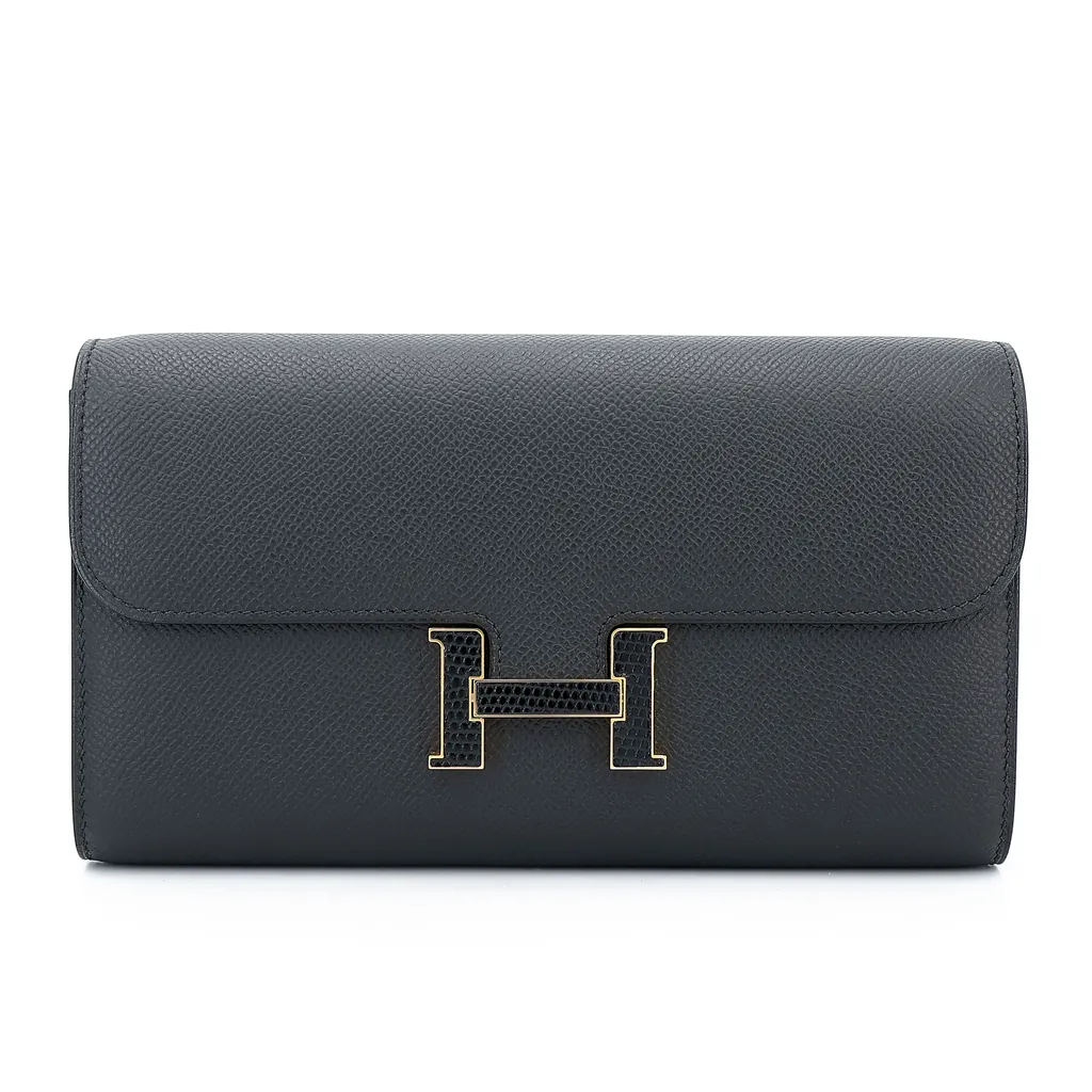 Constance To Go Black (89)