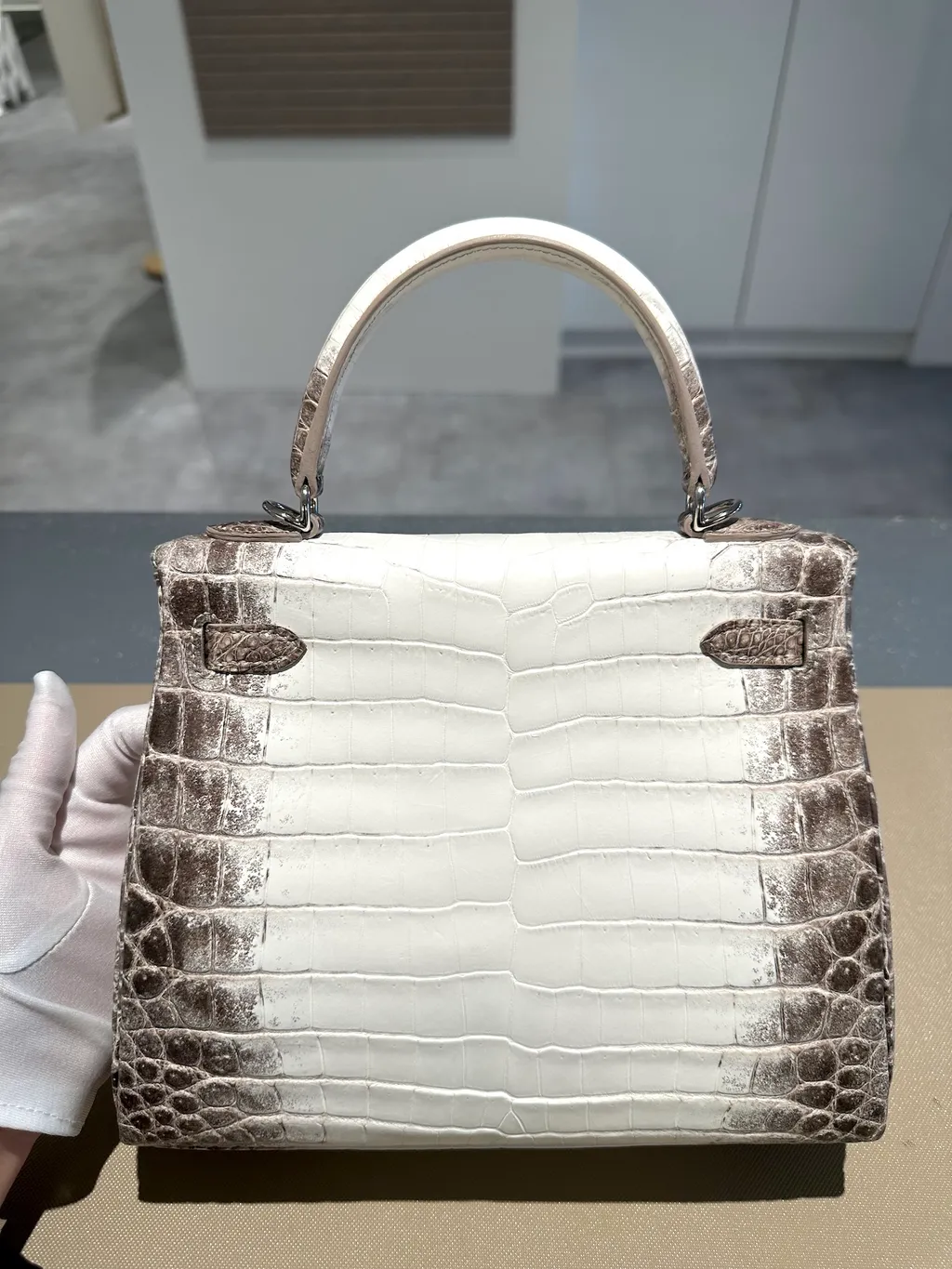 https://img.ginzaxiaoma.com/images/20250731/30033207_上身图3_781.jpg