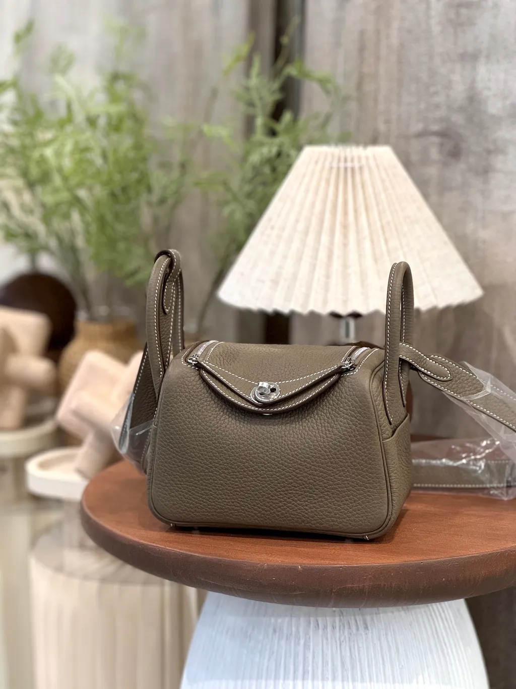 https://img.ginzaxiaoma.com/images/20250804/1001888_上身图2_463.jpg