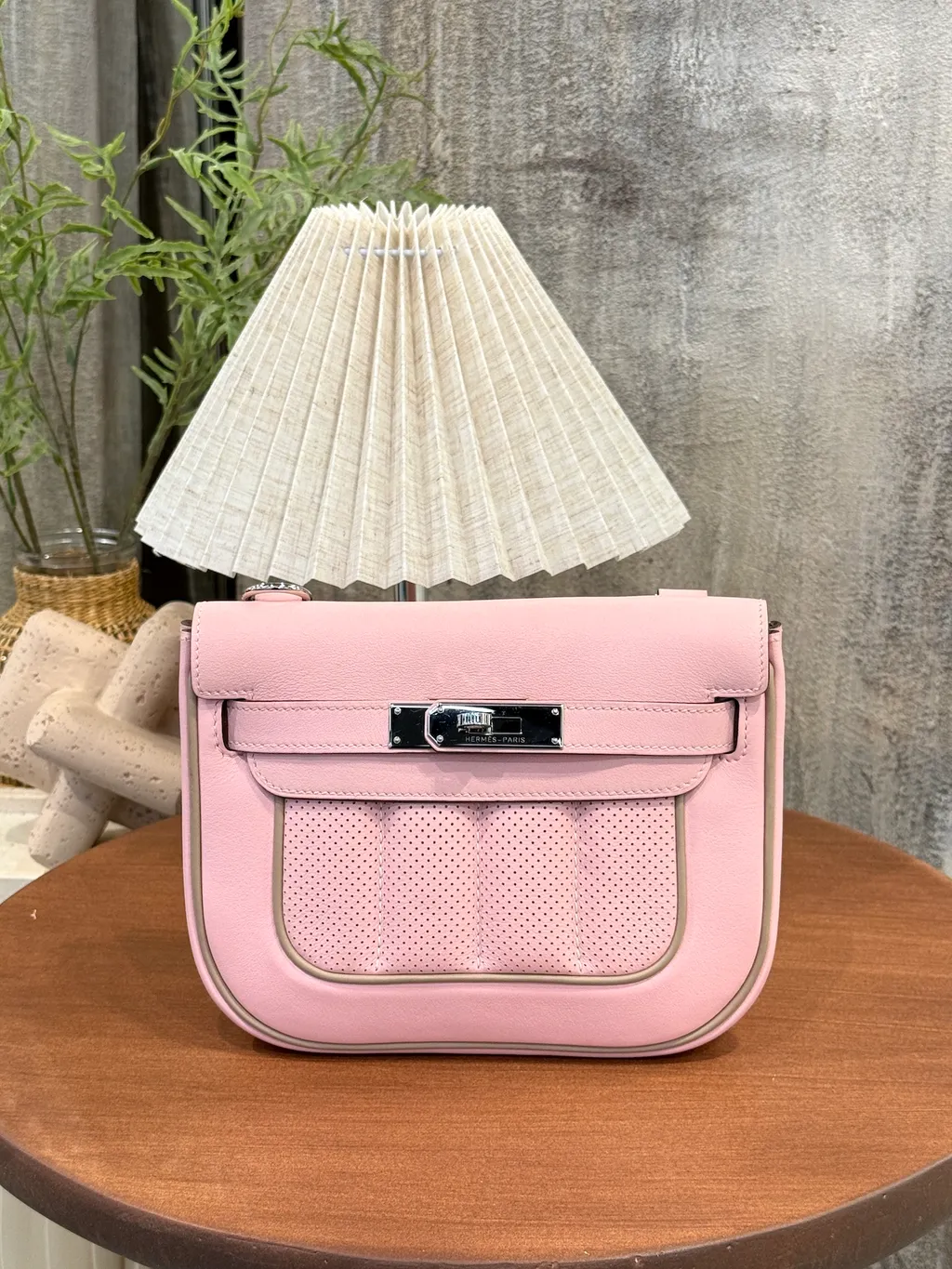 https://img.ginzaxiaoma.com/images/20250805/1001892_上身图1_703.jpg