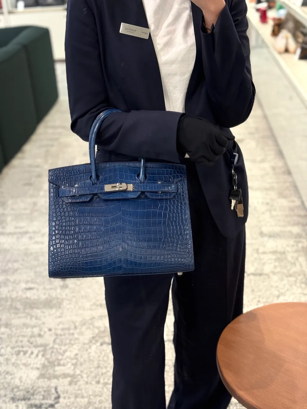 https://img.ginzaxiaoma.com/images/20250818/1002077_上身图3_435.jpg
