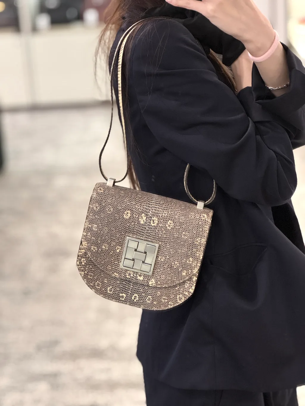 https://img.ginzaxiaoma.com/images/20250820/1002243_上身图1_413.jpg