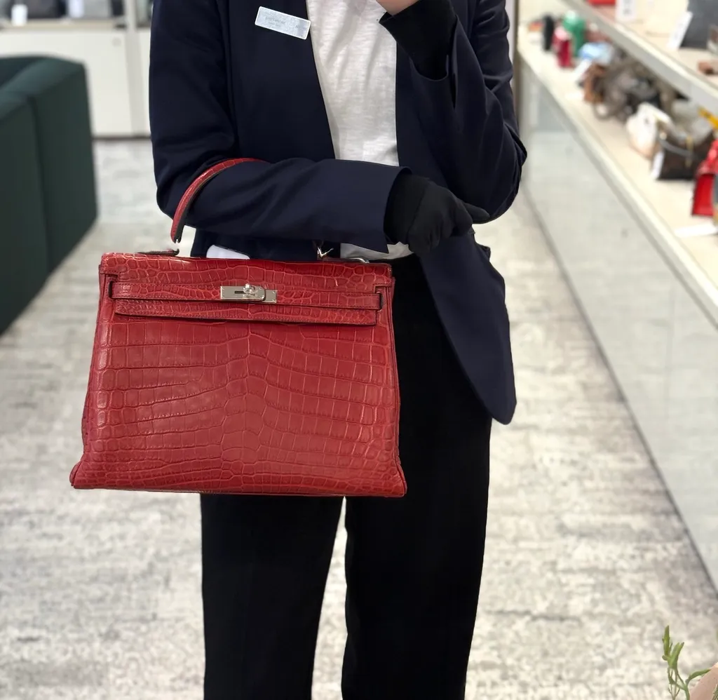 https://img.ginzaxiaoma.com/images/20250821/1002299_上身图3_413.jpg