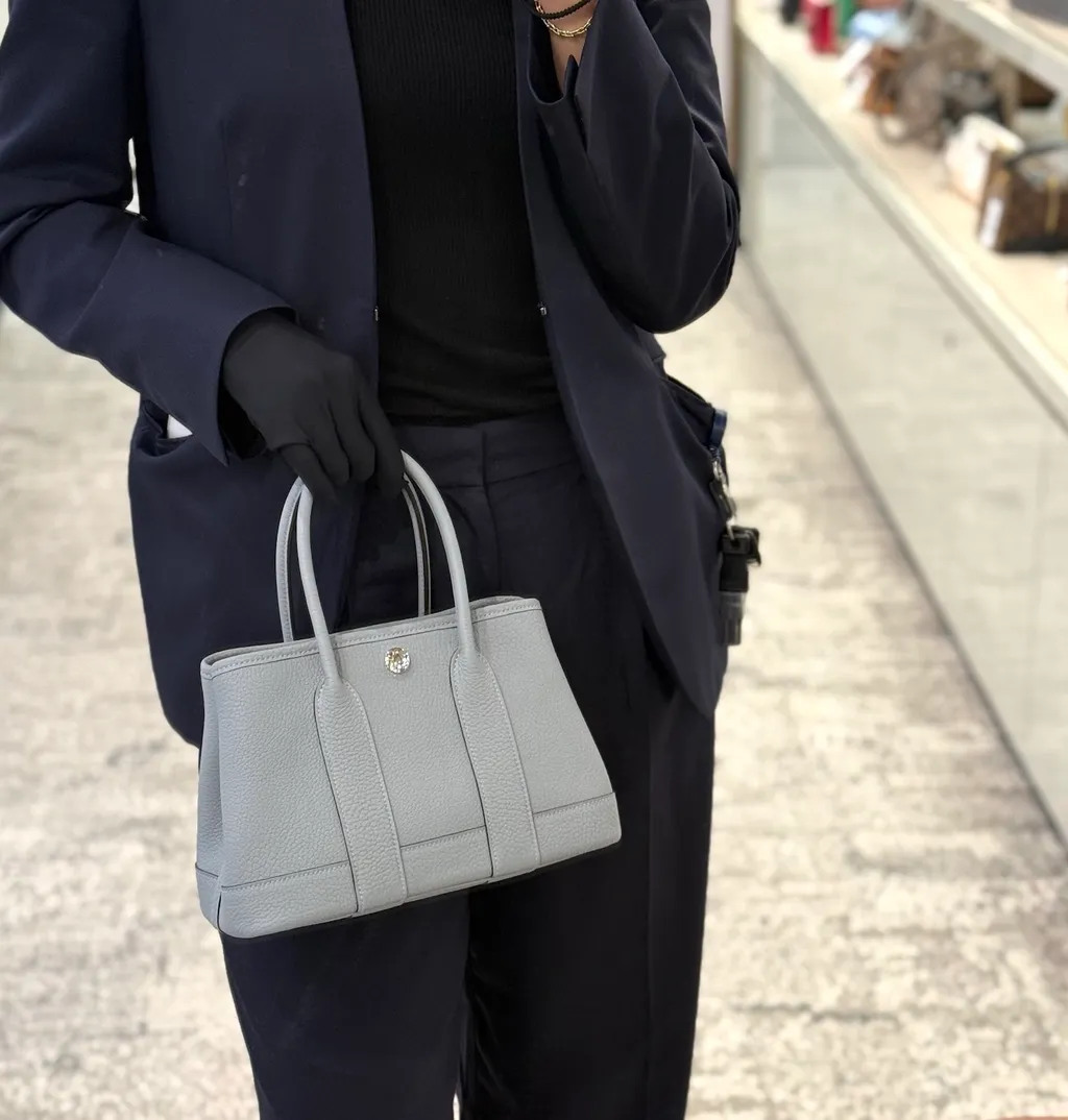 https://img.ginzaxiaoma.com/images/20250822/1002342_上身图2_401.jpg