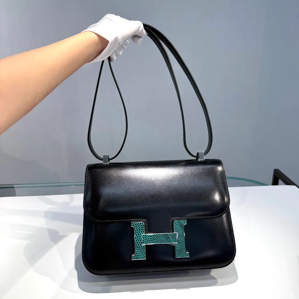 https://img.ginzaxiaoma.com/images/20250828/1002466_上身图1_988.jpg