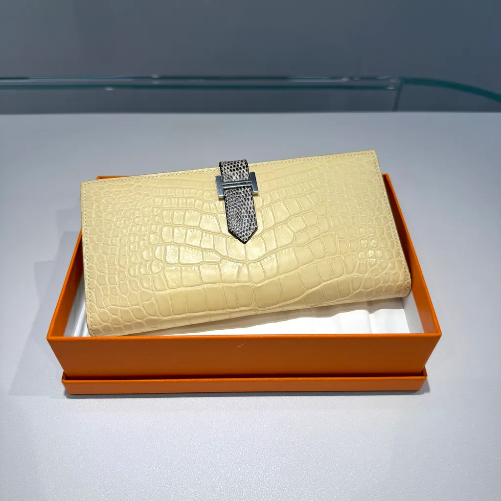 https://img.ginzaxiaoma.com/images/20250828/1002476_上身图1_332.jpg